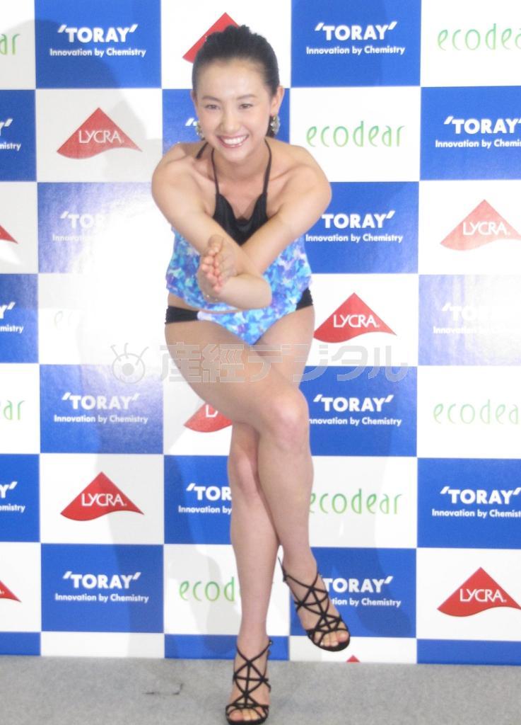 「２０１６年東レキャンペーンガール」に選ばれた海老沼さくらさん＝２９日午前、東京・日本橋（南澤悦子撮影）