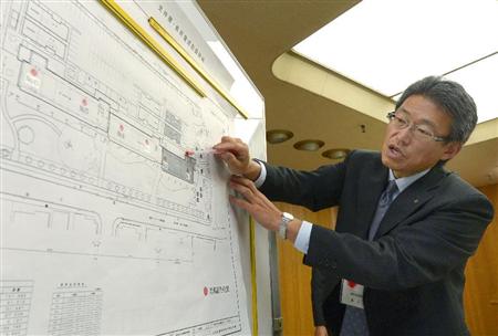 新たなデータの改ざんが発覚した釧路市の道営住宅について説明する北海道の担当者＝２９日午後、北海道庁