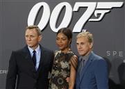 スパイ映画シリーズ「００７＿スペクター」＝２０１５年１０月２８日、ドイツ・首都ベルリン（ロイター）
