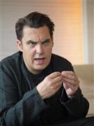 「クレージーなアイデアをたくさん盛り込めて、実に楽しかった」と語るジョー・ライト監督＝２０１５年１０月１日（岡本耕治撮影）