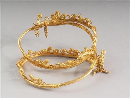 ≪らせん状のディアデマ≫（日本初公開）。紀元前４世紀末－紀元前３世紀初頭。金。ブルガリア、スヴェシュタリ出土ソフィア国立考古学研究所・博物館。（Ｎａｔｉｏｎａｌ＿Ｉｎｓｔｉｔｕｔｅ＿ｏｆ＿Ａｒｃｈａｅｏｌｏｇｙ＿ｗｉｔｈ＿Ｍｕｓｅｕｍ－Ｓｏｆｉａ，Ｂｕｌｇａｒｉａ提供）