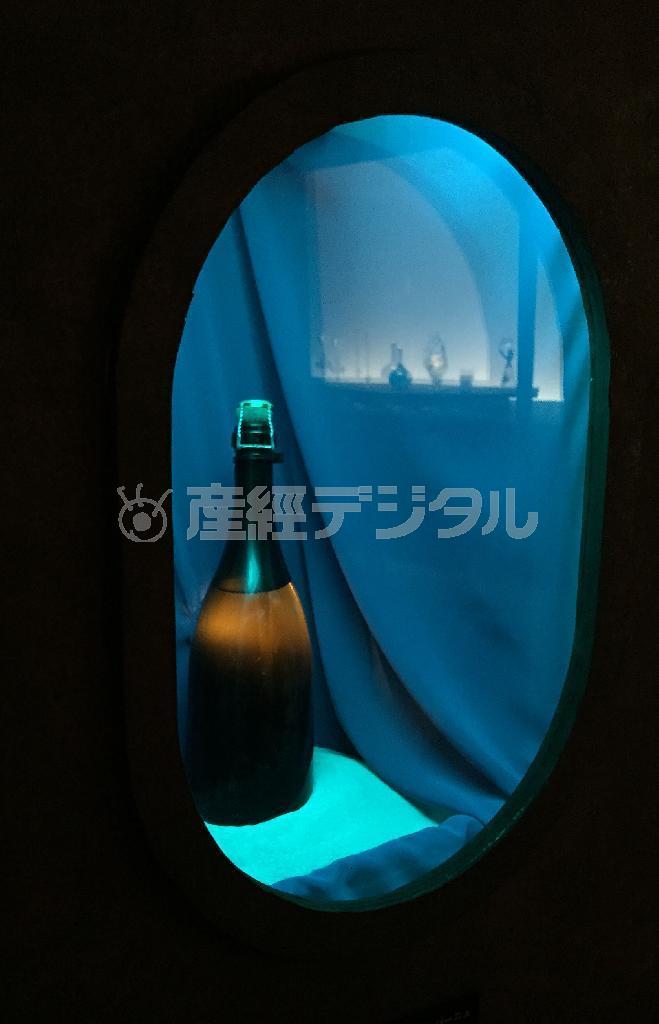沈没船から見つかったシャンパーニュ（提供写真）。（Ｃ）ワイン展＿国立科学博物館（２０１５年１０月３１日～２０１６年２月２１日）