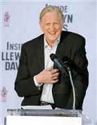 米音楽家、Ｔ・ボーン・バーネット氏＝２０１３年１１月１４日、米カリフォルニア州ロサンゼルス（ＡＰ）