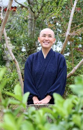 日蓮宗系の尼僧、鈴木日宣（すずき・にっせん）さん＝２０１５年１０月２９日、千葉県内（野村成次撮影）