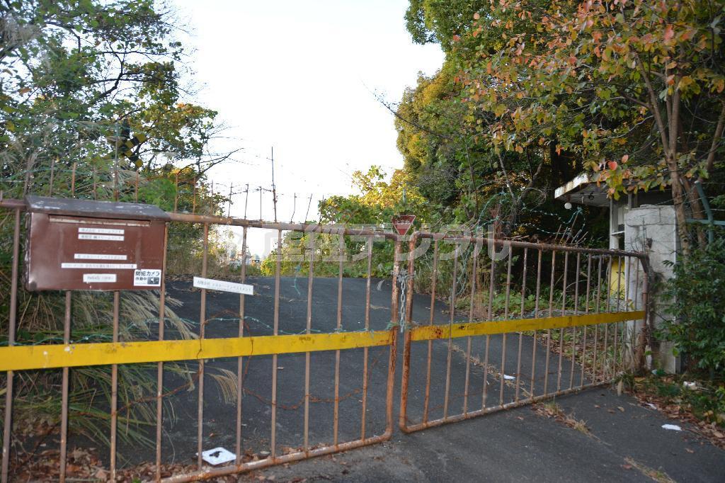 「奈良ドリームランド」の跡地は廃虚と化している