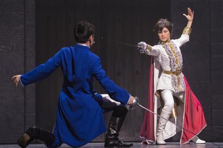 舞台「リボンの騎士」。（東京）１１月１７日まで公演（引地信彦さん撮影、提供写真）