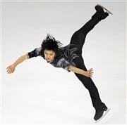 男子ＳＰで首位に立った宇野昌磨（しょうま）の演技＝２０１５年１１月１３日、フランス・ボルドー（ＡＰ）