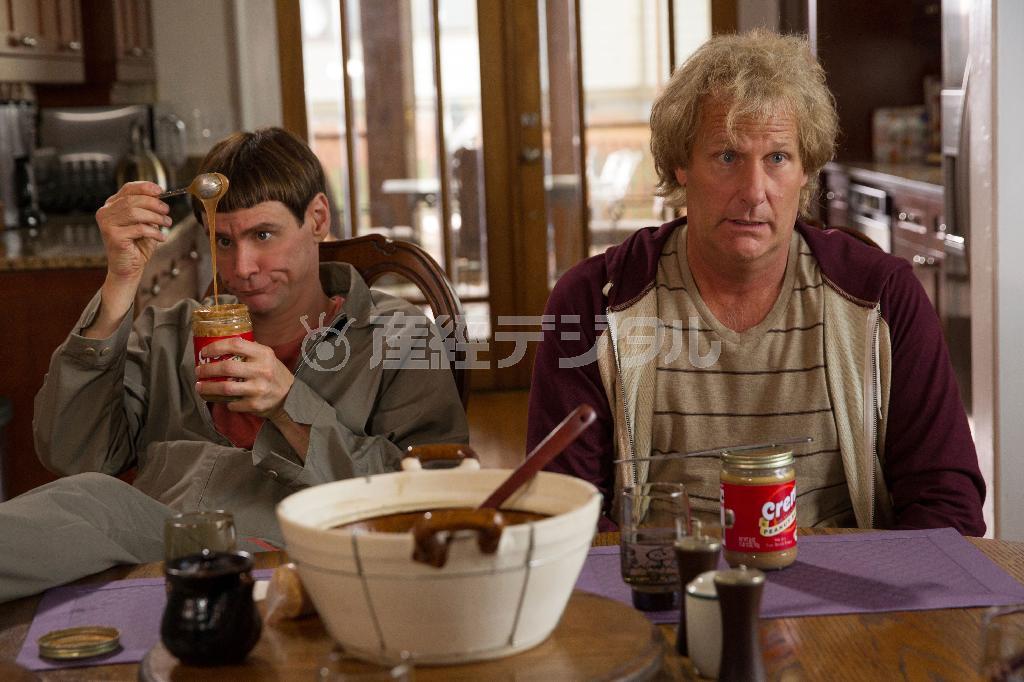 映画「帰ってきたＭｒ．ダマー＿バカＭＡＸ！」（ボビー・ファレリー監督）。公開中（日活提供）。（Ｃ）２０１４＿ＤＤＴｏ＿Ｆｉｎａｎｃｅ，ＬＬＣ