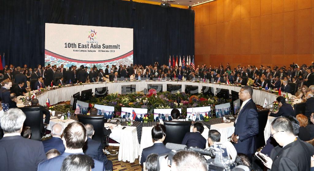 首都クアラルンプールで開かれた東アジアサミット＝２０１５年１１月２２日、マレーシア（共同）