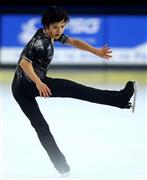 フランス杯のＳＰで演技する宇野昌磨（しょうま）＝２０１５年１１月１３日、フランス・ボルドー（ゲッティ＝共同）