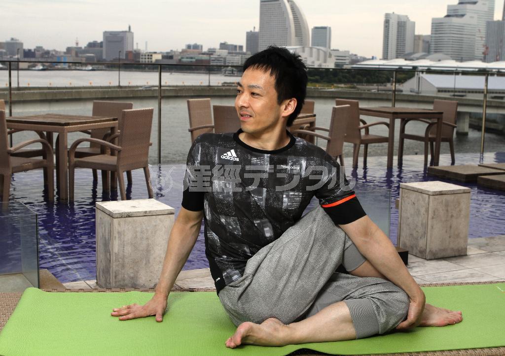 半らせんのねじり＝２０１５年１０月１５日、神奈川県横浜市神奈川区のインスパ横浜（田中幸美撮影）