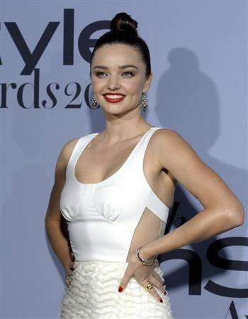 オーストラリア出身のスーパーモデル、ミランダ・カーさん＝２０１５年１０月２７日、米カリフォルニア州ロサンゼルス（ロイター）