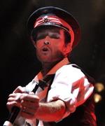 米ロックバンド、ストーン・テンプル・パイロッツの元リードボーカル、スコット・ウェイランドさん＝２００７年８月２４日、米ペンシルベニア州スクラントン（ＡＰ）