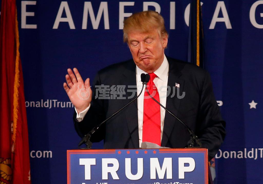 イスラム教徒の米国入国を禁止すべきとの発言で波紋を広げるドナルド・トランプ氏＝２０１５年１２月７日、米サウスカロライナ州チャールストン（ＡＰ）