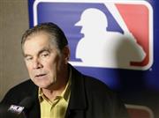 報道陣の質問に答えるジャイアンツのブルース・ボウチー監督＝２０１５年１２月８日、米テネシー州ナッシュビル（ＡＰ）