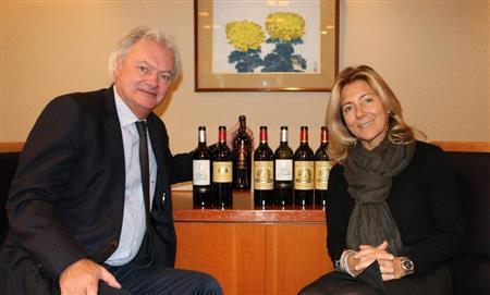 ００７「スペクター」に登場するボルドーの赤ワイン「シャトー・アンジェリュス」＝２０１５年１１月２６日（青木冨美子さん撮影）