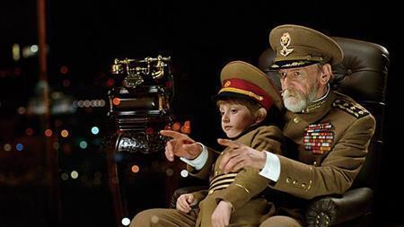 【メディアトリガーｐｌｕｓ（試聴無料）】映画「独裁者と小さな孫」（モフセン・マフマルバフ監督）。１２月１２日公開（ＡＴＴＩＣＵＳ提供）