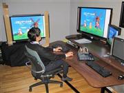 「フランダースの犬」のレストア作業を行う様子