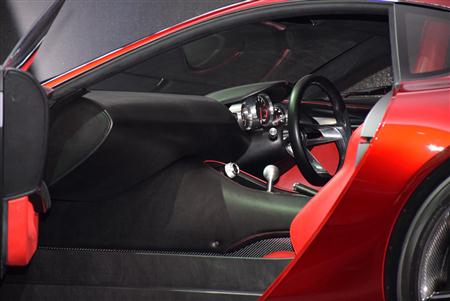 マツダ「ＲＸ－ＶＩＳＩＯＮ」のインテリア＝東京ビッグサイト（撮影：大竹信生）