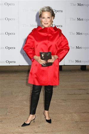 米女優、ベット・ミドラーさん＝２０１５年９月２１日、米ニューヨーク（ＡＰ）