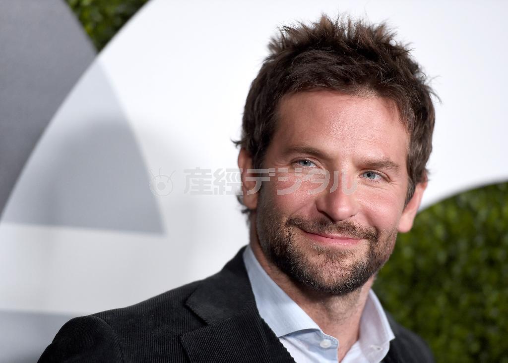 米俳優のブラッドリー・クーパーさん＝２０１５年１２月３日、米カリフォルニア州ロサンゼルス（ＡＰ）