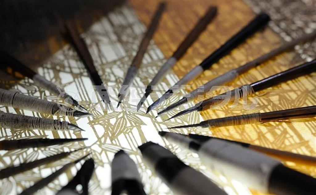 友禅彫刻を支える道具。全て西村さんが自分用に自作する（西村友禅彫刻店提供）