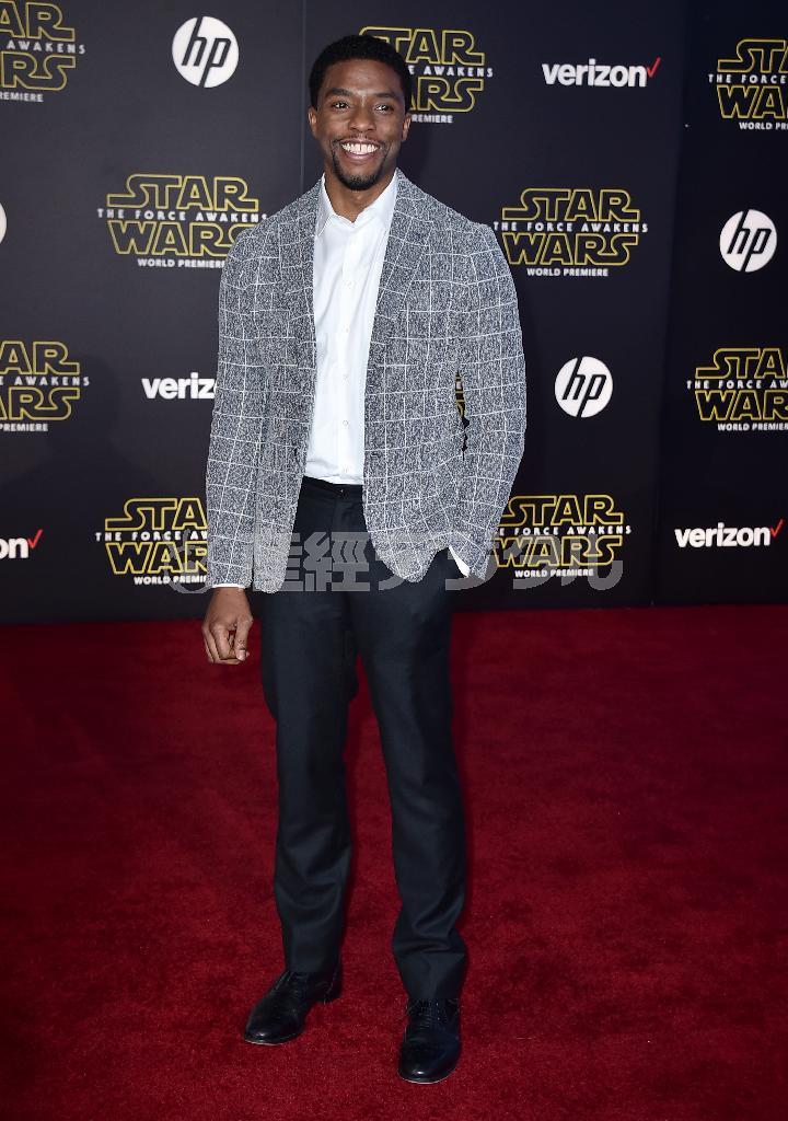 米俳優、チャドウィック・ボーズマンさん＝２０１５年１２月１４日、米カリフォル二州ロサンゼルス（ＡＰ）