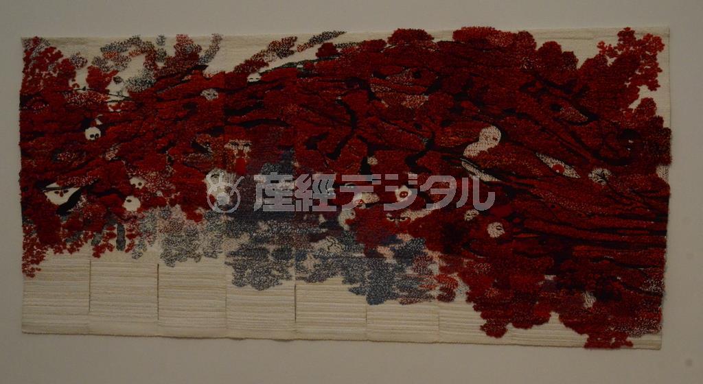 野田睦美「自らを洲とし」２００９年（医療法人＿恕泉会蔵）＝２０１５年１２月１１日、東京都港区（原圭介撮影）