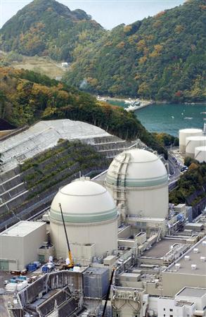 関西電力高浜原発の（手前から）３号機、４号機＝福井県高浜町