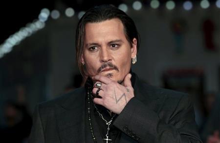米俳優、ジョニー・デップさん＝２０１５年１０月１１日、英国・首都ロンドン（ロイター）
