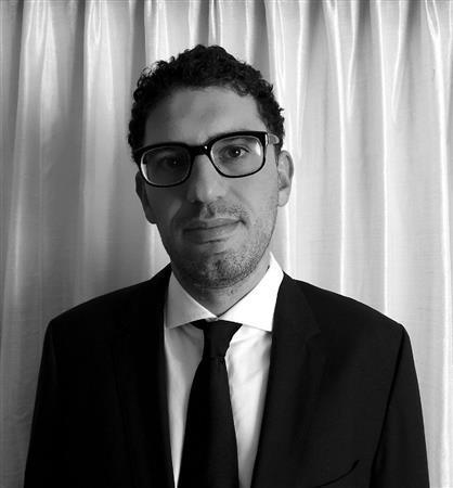 米国の映像作家、サム・エスメイル監督（アンプラグド提供）