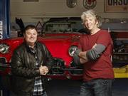 マイク（左）とエドの軽快な展開に思わず目がくぎ付けになること間違いなし（ディスカバリーチャンネル提供）。（Ｃ）Ｄｉｓｃｏｖｅｒｙ＿Ｃｏｍｍｕｎｉｃａｔｉｏｎｓ