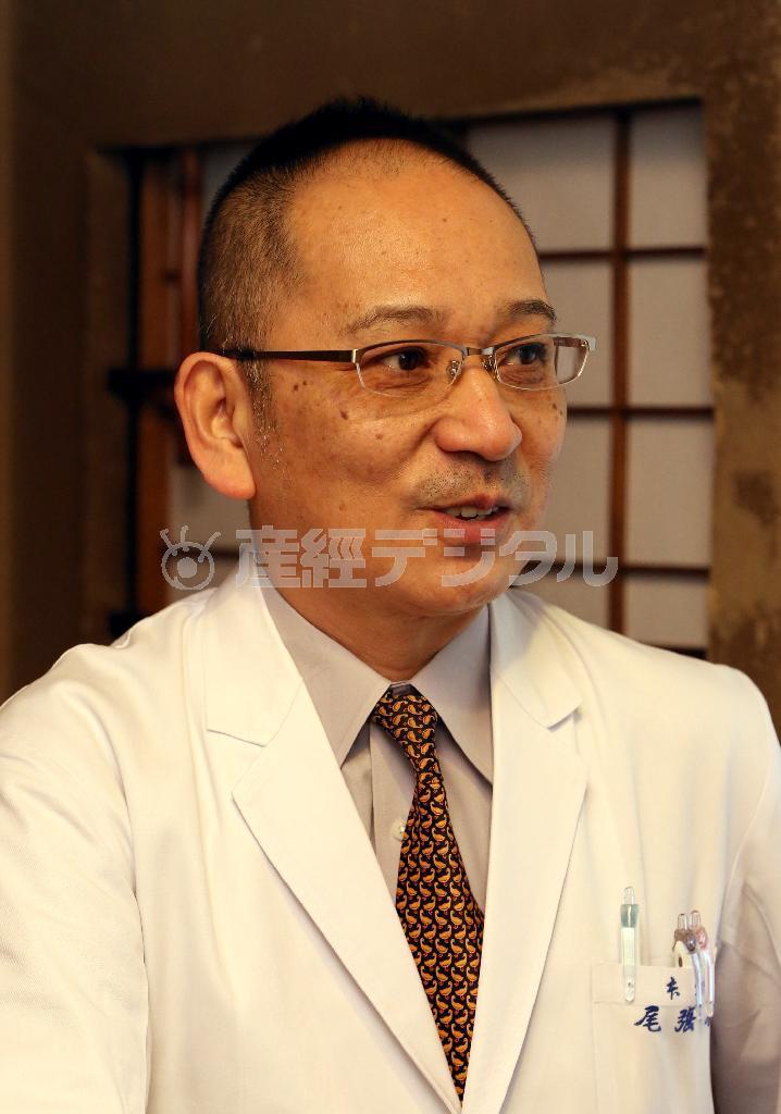 本店を任せられている専務の岡本万寿男さん＝２０１５年１２月１７日、京都市中京区（志儀駒貴撮影）