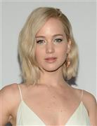 オスカー女優のジェニファー・ローレンスさん＝２０１５年１２月１３日、米ニューヨーク（ＡＰ）