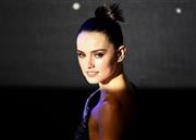 英女優、デイジー・リドリーさん＝２０１５年１２月１６日、英国・首都ロンドン（ロイター）