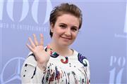 米女優、レナ・ダナムさん＝２０１５年１２月９日、米カリフォルニア州ロサンゼルス（ＡＰ）