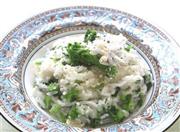 菜の花としらすのリゾット。※２５８ｋｃａｌ、塩分２．１グラム（１人分）