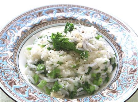 菜の花としらすのリゾット。※２５８ｋｃａｌ、塩分２．１グラム（１人分）