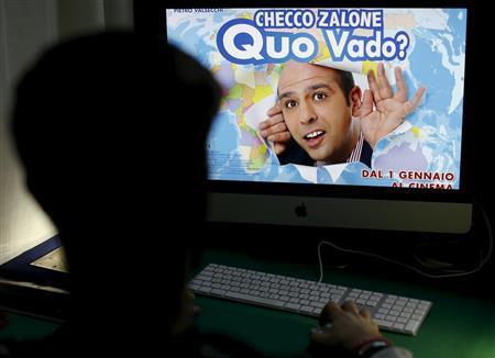 コメディアンのケッコ・ザローネ主演の映画「Ｑｕｏ＿Ｖａｄｏ？」＝２０１６年１月７日、イタリア・首都ローマ（ロイター）