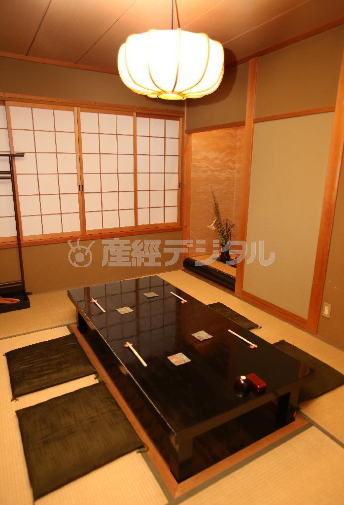 心落ち着く和室は古都散策の疲れを癒やしてくれる＝２０１５年１２月１６日、京都市東山区（志儀駒貴撮影）