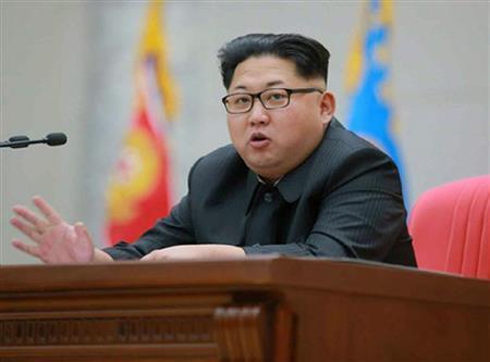 北朝鮮の労働新聞が１月１０日掲載した、人民武力部を訪れた金正恩第１書記＝２０１６年（聯合＝共同）