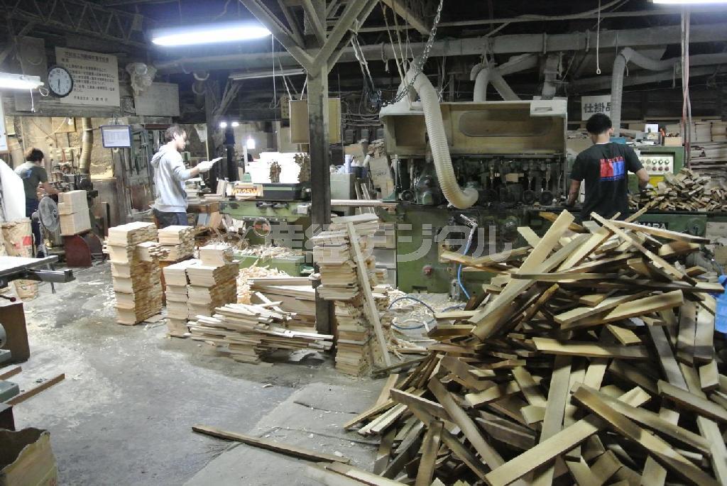 大橋量器の工房。清らかな木の香りが漂う＝岐阜県大垣市（北林功さん撮影）