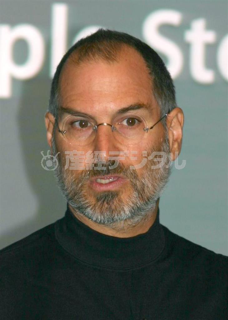 米アップルの創業者、スティーブ・ジョブズ氏（１９５５～２０１１年）＝２００３年１１月２７日、東京都中央区銀座（後藤徹二撮影）