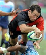 後半、東芝・リチャード・カフイがトライ＝２０１６年１月１６日、大阪府東大阪市の花園ラグビー場（高井良治撮影）