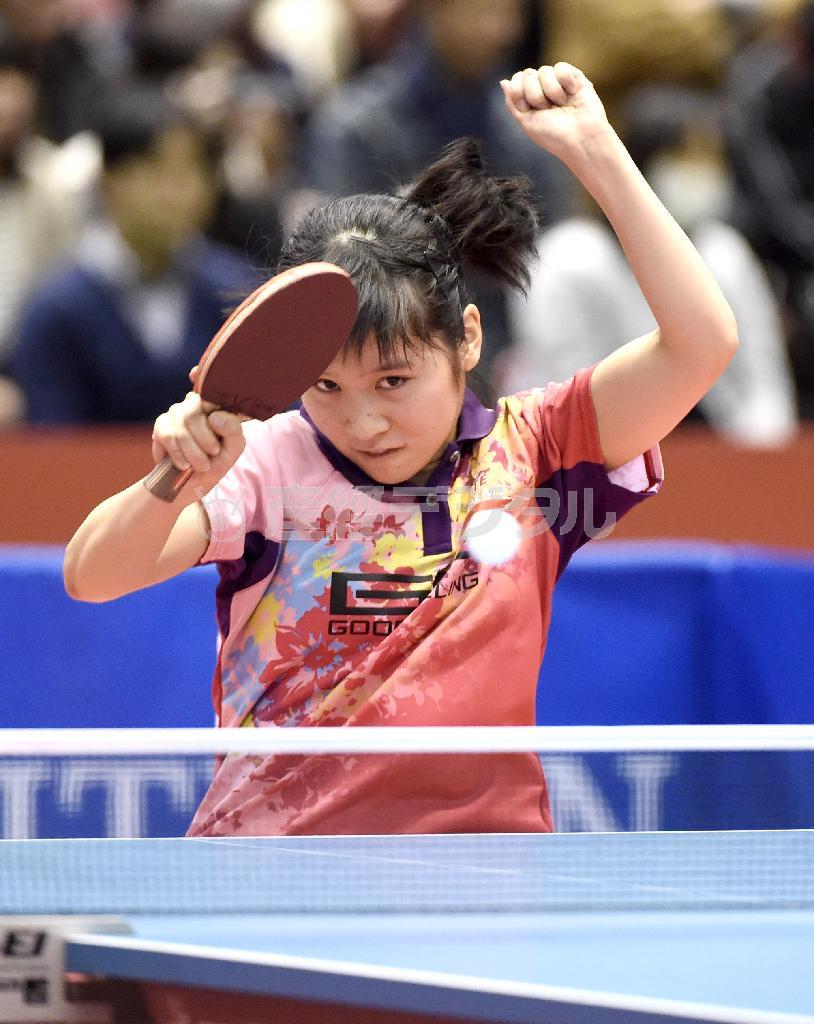 準決勝に進んだ平野美宇（みう）＝２０１６年１月１６日、東京都渋谷区の東京体育館（甘利慈撮影）