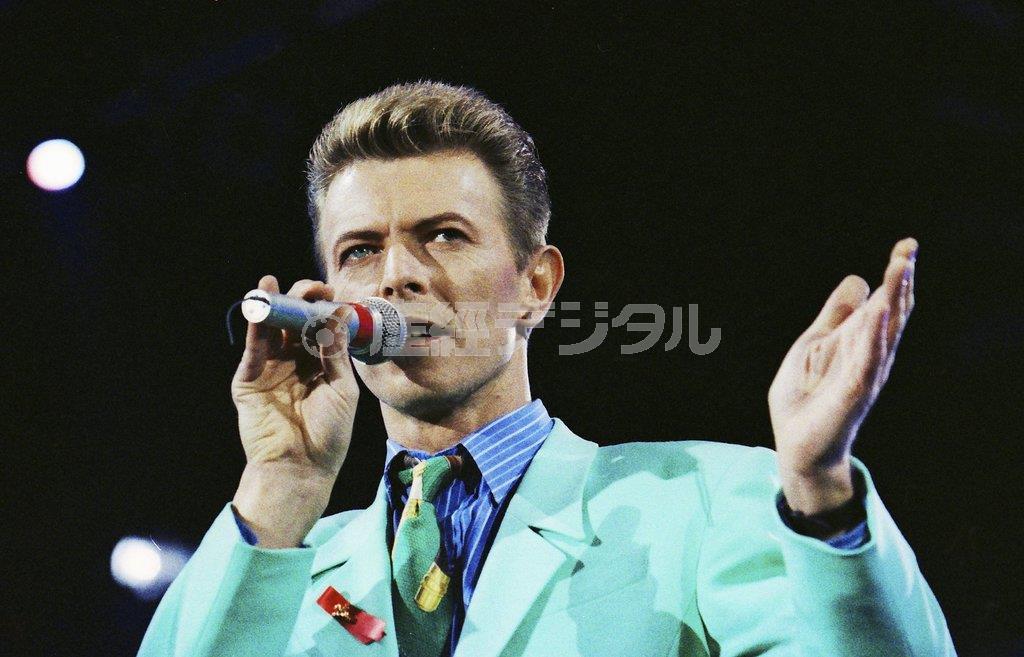 ６９歳で死去したデビッド・ボウイさん＝２０１６年１月１２日、英国・首都ロンドン（ロイター）