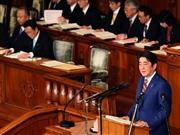 衆院本会議で施政方針演説をする安倍晋三（しんぞう）首相＝２０１６年１月２２日午後、国会（酒巻俊介撮影）