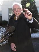 米大統領選の民主党候補者指名争いで支持率２位のバーニー・サンダース上院議員＝２０１６年１月２７日、米国・首都ワシントン（ＡＰ）