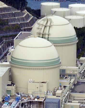 関西電力高浜原発３号機（手前）と４号機＝福井県高浜町