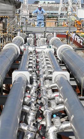 建設が進む凍土遮水壁＝８日、福島県大熊町（古厩正樹撮影）